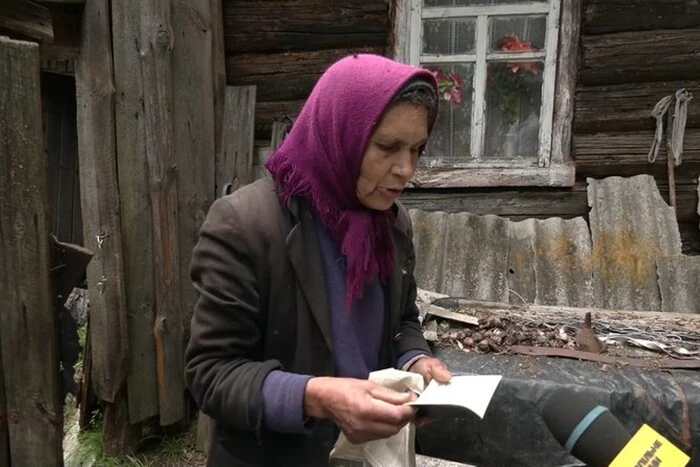 Na Czernihowszczyźnie kobieta żyje sama w lesie i bez emerytury