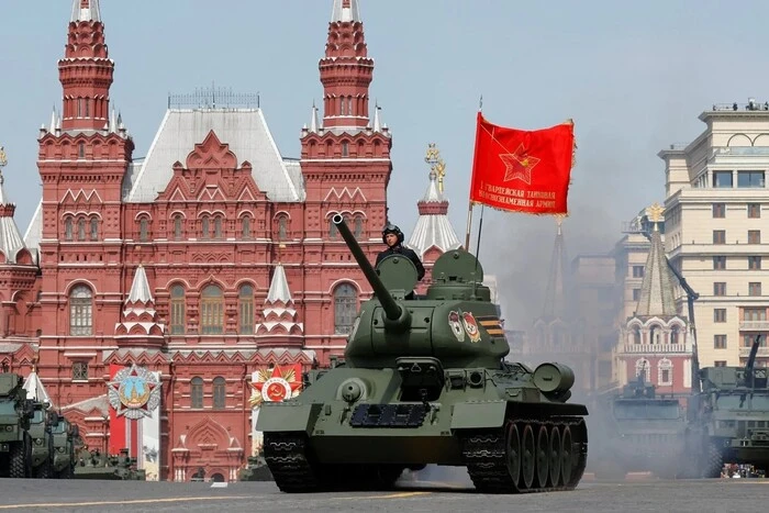 Путин отключает мобильную связь москвичам на 9 мая