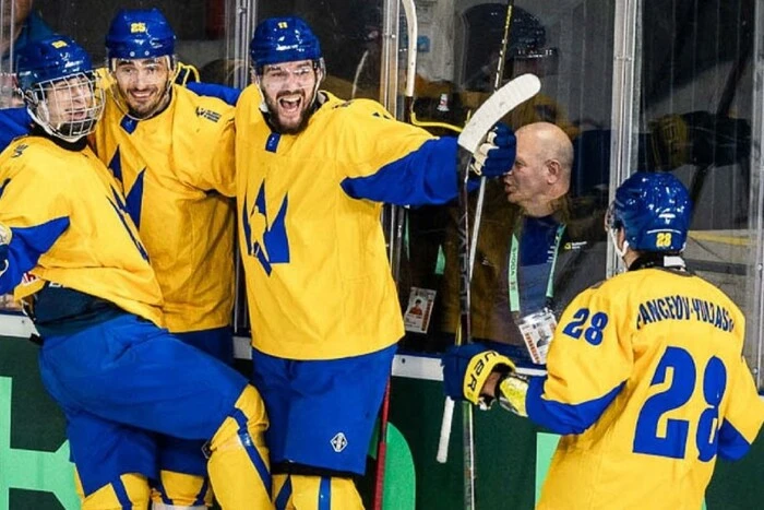 Украина одержала первую победу на Чемпионате мира по хоккею