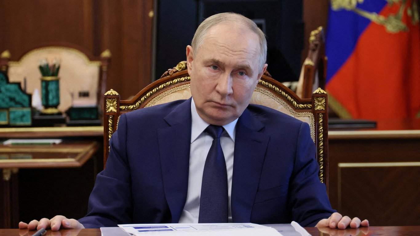 The lawyer answered whether Putin can be tried in his absence