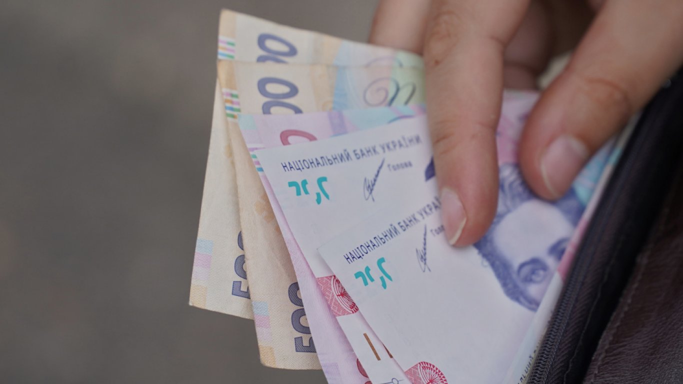 Pomoc w związku z ciążą i porodem - zasady w 2025 roku